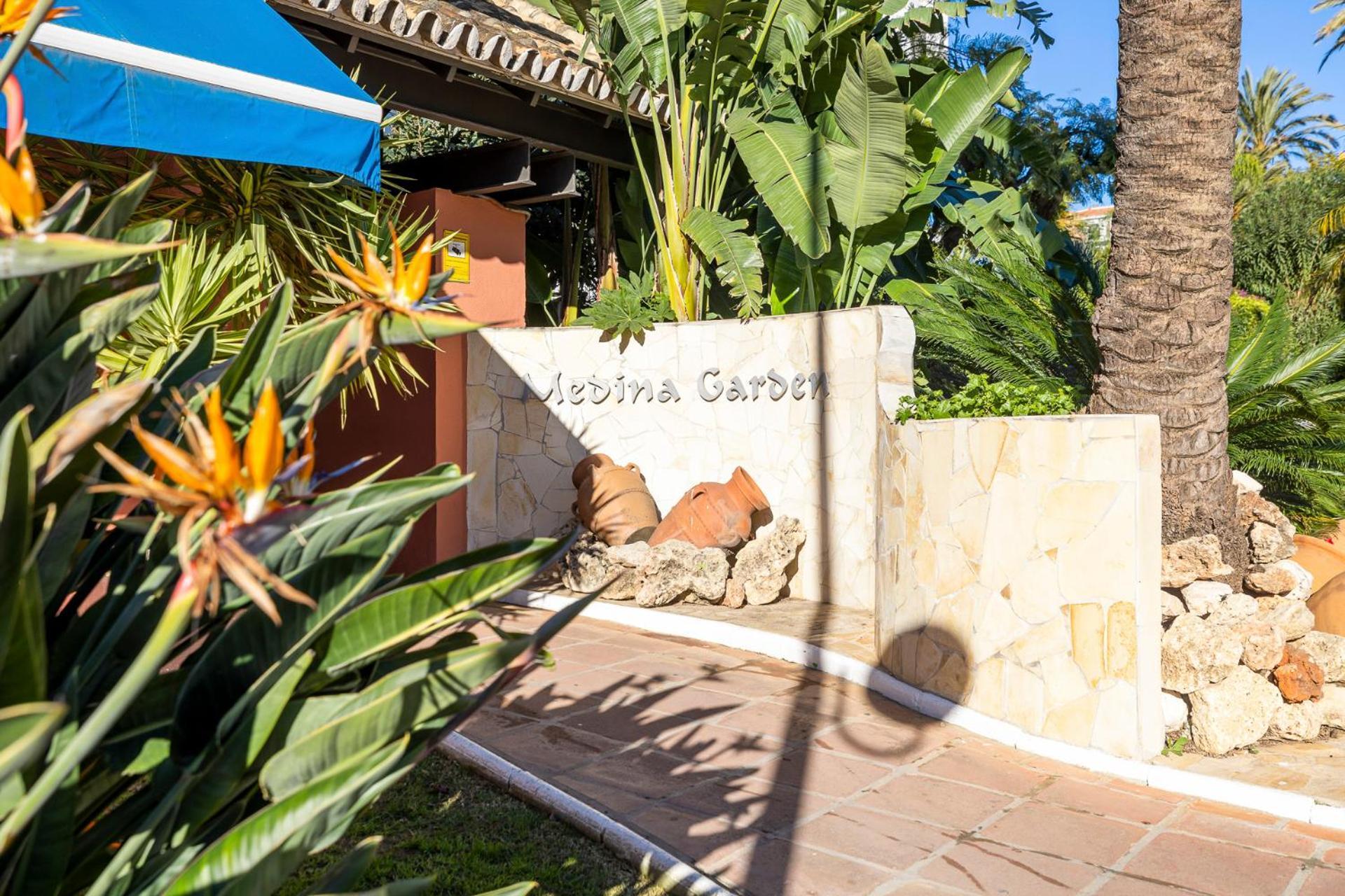 Charming And Spacious Apartment In Medina Garden - Puerto Banus Marbella Exteriör bild